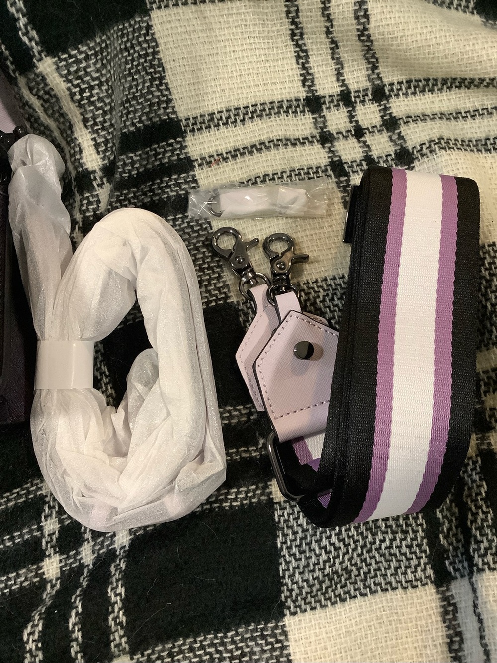 Botkier cobble hill crossbody bag in purple NWT! - Picture 8 of 12